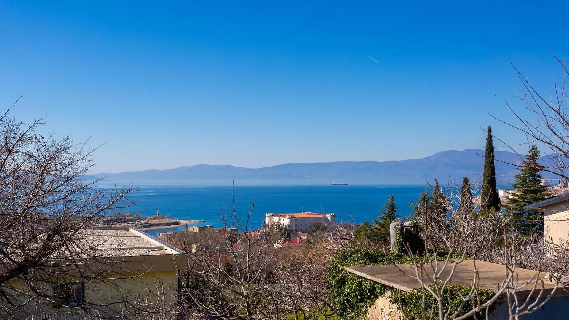 1 Bedroom Cozy Apartment In Kraljevica 0*,